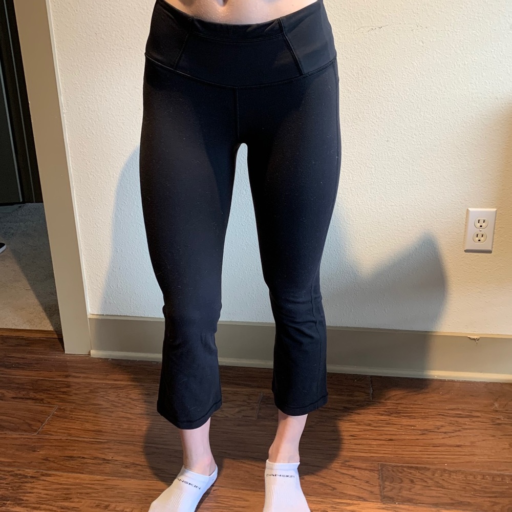 Lululemon crop leggings size 4